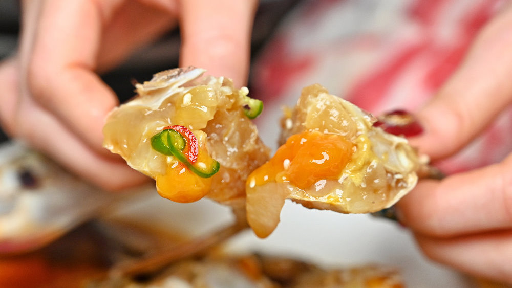 蝦拼鍋│不必飛韓國，在台中也吃的到韓國醬油螃蟹，只要半價超划算！