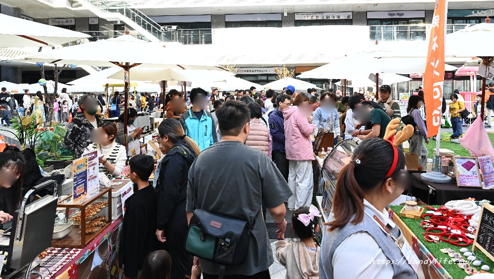 一年一度台中聖誕村市集開跑，聖誕秘境結合甜點派對，只有這四天！