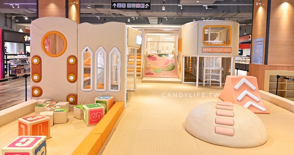 台中超大免費兒童遊戲區即將登場，就在Lalaport南館一樓