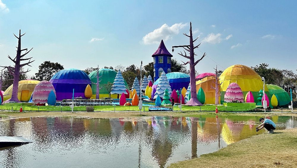 台中最新「水上森林城堡」即將登場！絕美倒影超好拍，這不是國外，是台中免費新景點