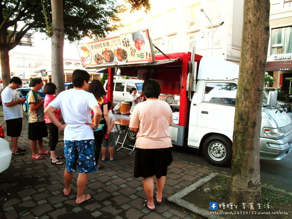 金總立吞焢肉：〖台中│美食〗金總立吞焢肉 ❤ 焢肉行動餐車，烏日趴趴造~六點開賣常常不到一小時就賣光光了!!要吃要搶快~