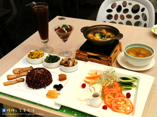 福植田生機園地：〖台中│美食〗福植田有機蔬食餐廳 ❤ 健康有機蔬食料理，精緻美味，健康滿分!!除了單點外，也有推出單人及雙人套餐唷，還有超可愛兒童餐~萌萌上市!!