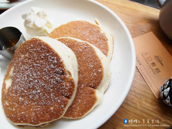 入口鬆餅 Pancake ZooKoo：〖台中│美食〗入口鬆餅 Pancake ZooKoo ❤ 令人難以忘懷的日式鬆餅，口感就像舒芙蕾般濕潤綿密，入口即化，奶香濃郁!!份量十足，用料實在，台中早午餐推薦~