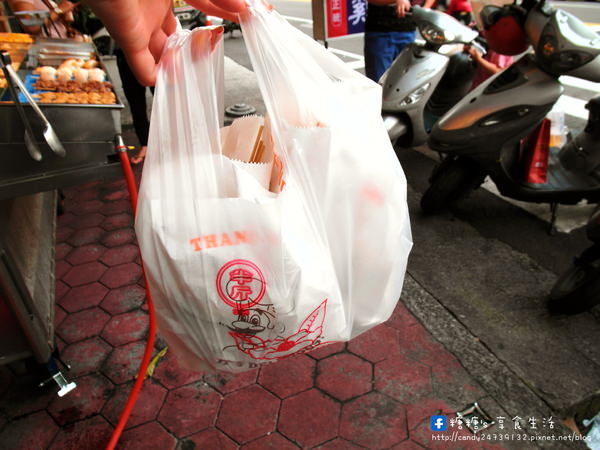 巧味鹹酥雞大王(益民店)：〖台中│美食〗巧味鹹酥雞大王(益民店) ❤ 來自台南風味，搭配獨特胡椒粉，讓鹽酥雞多了鹹甜滋味，不油不膩，讓人越吃越涮嘴!!