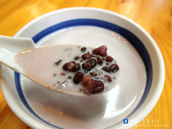 三圓古早味綠豆湯(黎明店)：〖台中│美食〗三圓古早味綠豆湯 ❤ 古早味甜湯，堅持每天新鮮現煮，不放隔夜賣!!綠豆湯消暑退火，紅豆湯養顏美容，薏仁湯美白滋潤!!