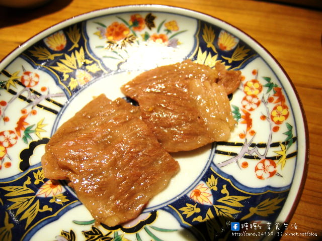 締藏和牛燒肉：〖愛評網│體驗團〗締藏和牛燒肉 ❤ 頂級和牛燒肉饗宴!!採用日本囲炉裏方式炭火燒肉，全程桌邊服務~環境、服務、餐點一級棒!!