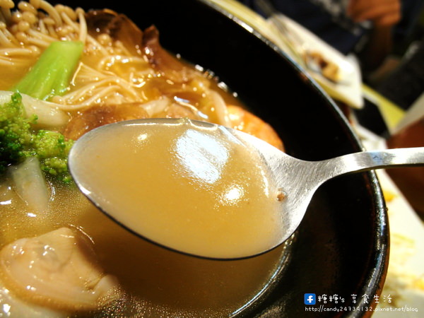 凱薩盒子：〖台中│美食〗凱撒盒子日式洋食專賣店 ❤ 日式丼飯／手作比薩／米烏龍麵／香醇咖啡，還有冬季薑母鴨創意料理新上市!!