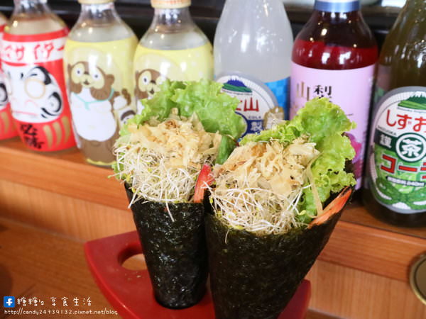 信兵衛：〖台中│美食〗信兵衛 手作丼飯壽司 ❤ 近中華夜市，CP值大破表的日式料理!!新品兵衛爆牛丼份量超實在，肉肉有夠多，還有特盛刺身，份量也超驚人~