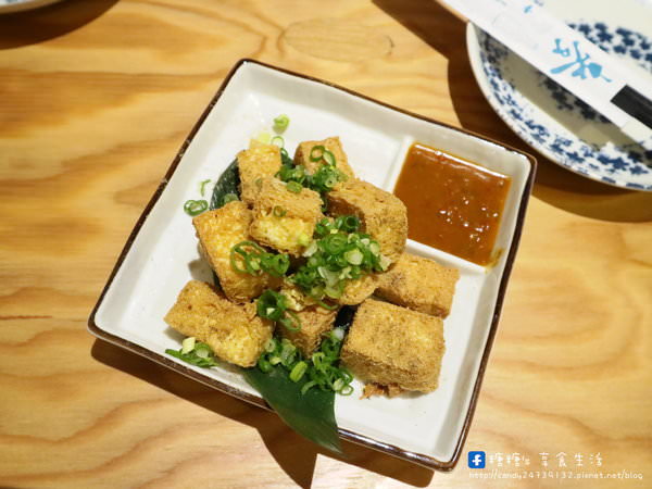 小麥所：〖台中│美食〗小麥所 ❤ 台中深夜食堂推薦!!近科博館，激推炸物，還有份量十足的無敵牛肉山丼飯跟超Q彈日式燒麵唷~