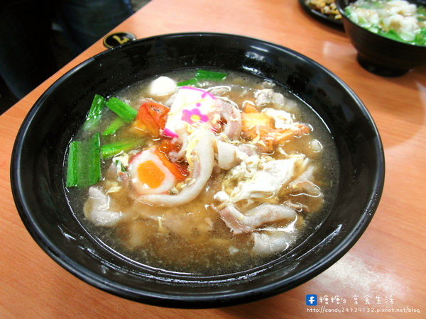 陸軍小館：〖台中│美食〗陸軍小館 ❤ 眷村風味小館，鄰近科博館植物園旁，份量超多，建議揪團來吃，三人以上比較划算!!