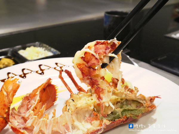 Fatty's 義式創意餐廳-崇德旗艦店：〖台中│美食〗Fatty's創意料理-崇德店 ❤ 這回不只賣義式料理，還多了精緻鐵板燒!!現撈活龍蝦入料，肉質Q彈且超鮮甜，還有美國頂級老饕蓋肉，鮮嫩多汁，令人欲罷不能阿!!