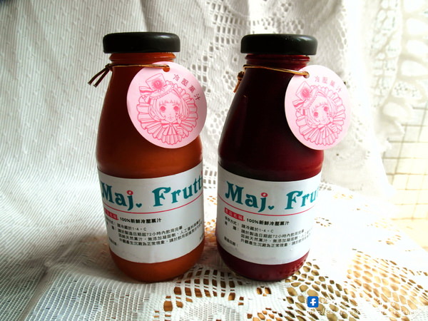 Maj. Frutti：〖台中│美食〗Maj. Frutti 冰菓藝棧 ❤ 結合當季新鮮水果，打造出繽紛華麗的夏日冰品，快來消暑一下吧!!