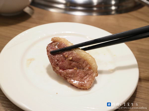 雲火日式燒肉：〖台中│美食〗雲火日式燒肉 ❤ 嚴選頂級優良食材，空間寬敞舒適~中秋烤肉不用自己生火，來雲火有專人為您服務唷!!