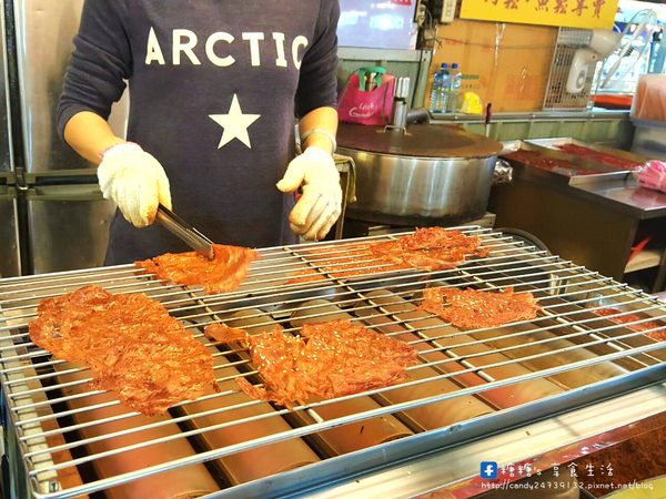 家鄉味肉鬆專賣店：〖台中│美食〗家鄉味肉鬆專賣店 ❤ 台中肉鬆專賣推薦!!隱藏在東區新光市場的家鄉味~除了肉鬆外、還有魚鬆、肉乾等美食，也有精緻年節禮盒唷!!