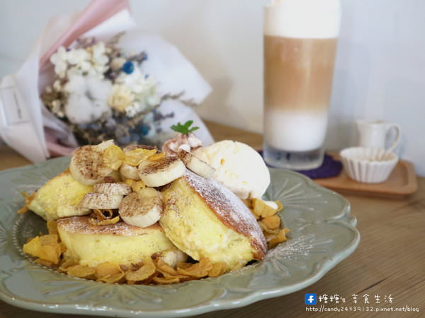 日札小店：〖台中│美食〗日札小店 ❤ 鄰近SOGO百貨旁的可愛甜點店，主打蓬鬆綿密的厚燒鬆餅及戚風蛋糕，店裡頭還有客製化蛋糕及婚禮小物製作的服務唷~