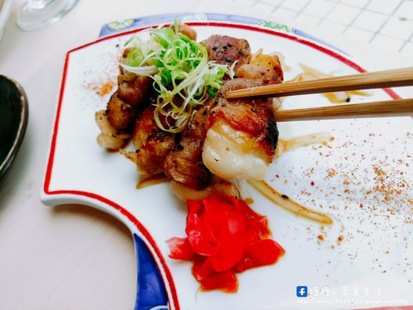 錦小路物語 甜點和菓子屋 日式懷石輕食：〖台中│美食〗錦小路物語 甜點和菓子屋 日式懷石輕食 ❤ 夏日限定煤炭精靈水果刨冰超萌登場!!每日下午兩點後開賣~還有超卡哇伊的私房蕎麥冷麵，清爽又消暑!