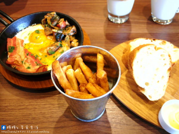 NEST Kitchen：〖台中│美食〗NEST Kitchen ❤ 南屯黎明東街心開的早午餐店，嚴選食材，用料實在!!採用頂級安格斯牛肉，低溫烹調製作，讓口感更加分!!