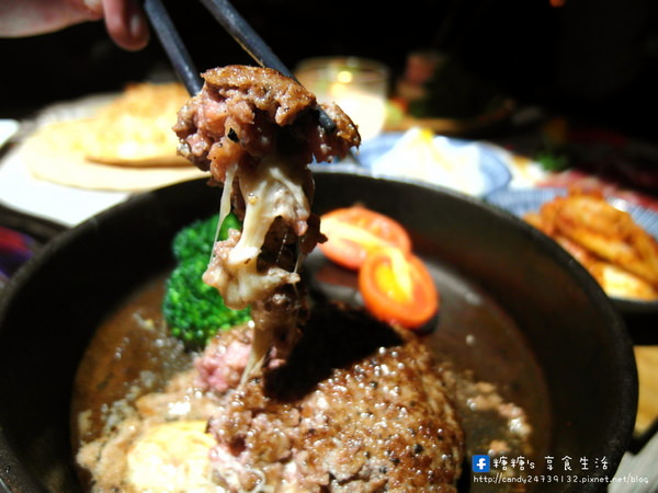 山鯨燒肉：〖台中│美食〗山鯨燒肉 ❤ 台中燒肉推薦!!印月集團燒肉品牌，肉品優質，套餐豐富，還可自選特色美食!!不定期還會舉辦燈籠之夜，當天還有抽獎活動唷!!