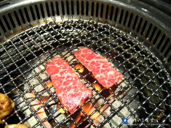 一頭牛日式燒肉.清酒(崇德店)：〖台中│美食〗一頭牛日式燒肉 清酒-崇德店 ❤ 北屯崇德路美食戰區，一頭牛日式燒肉 清酒＂雙人極上套餐＂登場，多種肉品給你大大滿足!!