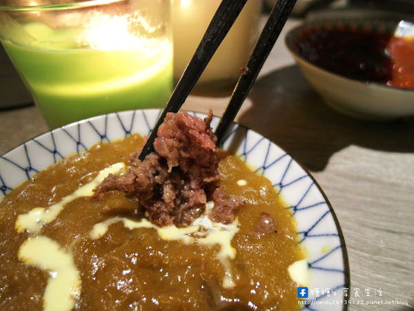 山鯨燒肉：〖台中│美食〗山鯨燒肉 ❤ 台中燒肉推薦!!印月集團燒肉品牌，肉品優質，套餐豐富，還可自選特色美食!!不定期還會舉辦燈籠之夜，當天還有抽獎活動唷!!