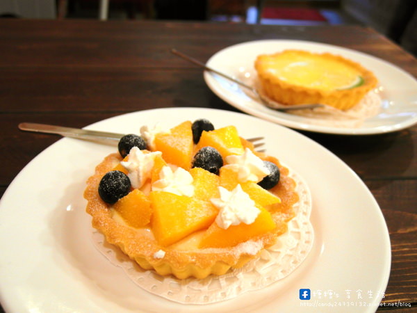 天使美手作甜點：〖台中│美食〗天使美手作甜點 ❤ 台中後火車站甜點推薦，近大魯閣新時代!!天使美手作塔，用料實在，塔皮酥脆紮實，讓糖糖一吃就愛上~