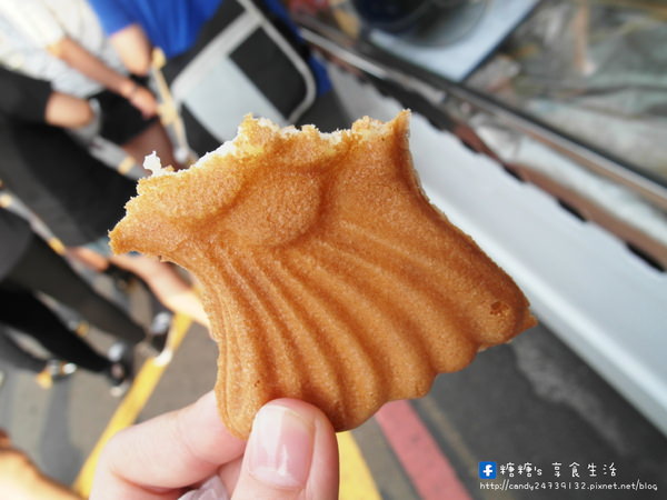 一中街鯛魚燒霜淇淋：〖台中│美食〗一中街鯛魚燒霜淇淋 ❤ 東海超大份量鯛魚燒霜淇淋進軍一中街囉!!一樣有打卡買一送一的活動~等於一隻只要35元!!