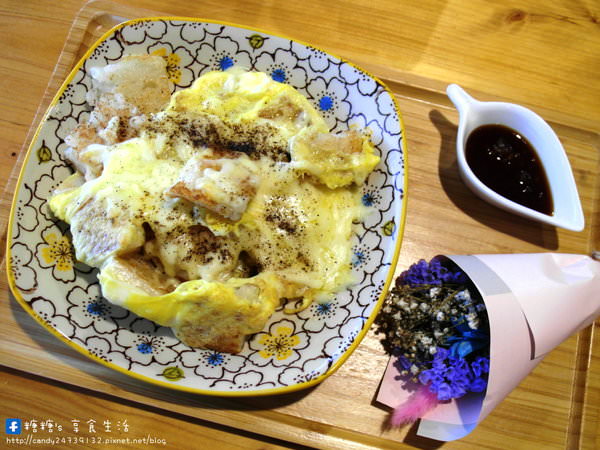 一張几 手作料理廚房：〖台中│美食〗一張几 手作料理廚房 ❤ 太平超人氣早午餐，蛋餅好酥脆，炸饅頭也好好吃!還有會勘西的蘿蔔糕哦~