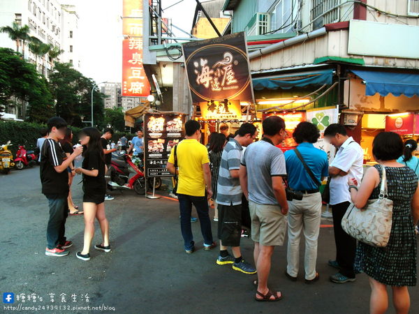 逢甲海邊小屋蛤蝦專賣店：〖台中│美食〗海邊小屋乾燒蛤專賣店 ❤ 逢甲夜市天下第一鮮乾燒蛤~顆顆飽滿，價格平價，開幕至今人潮從未退卻過!!超厲害~