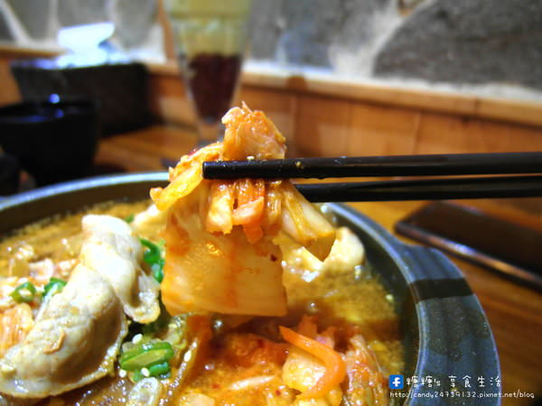 遇見和食-興大店：〖台中│美食〗遇見和食-興大店 ❤ 台中日式定食推薦~小菜、白飯、飲品、味噌湯讓你通通吃到飽，無收服務費!近中興大學，學生聚餐好所在~