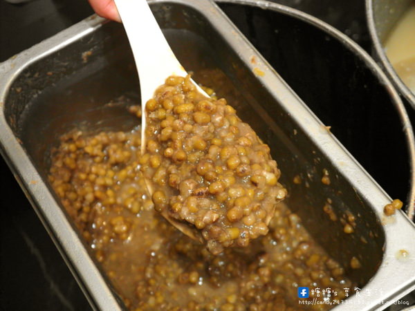 三圓古早味綠豆湯(黎明店)：〖台中│美食〗三圓古早味綠豆湯 ❤ 古早味甜湯，堅持每天新鮮現煮，不放隔夜賣!!綠豆湯消暑退火，紅豆湯養顏美容，薏仁湯美白滋潤!!