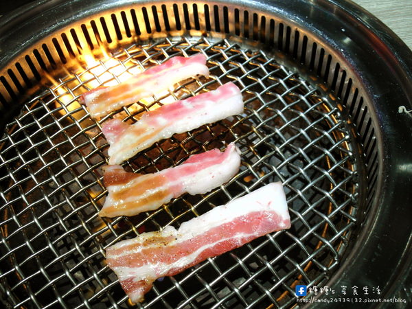 山鯨燒肉：〖台中│美食〗山鯨燒肉 ❤ 台中燒肉推薦!!印月集團燒肉品牌，肉品優質，套餐豐富，還可自選特色美食!!不定期還會舉辦燈籠之夜，當天還有抽獎活動唷!!