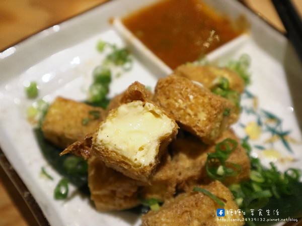 小麥所：〖台中│美食〗小麥所 ❤ 台中深夜食堂推薦!!近科博館，激推炸物，還有份量十足的無敵牛肉山丼飯跟超Q彈日式燒麵唷~