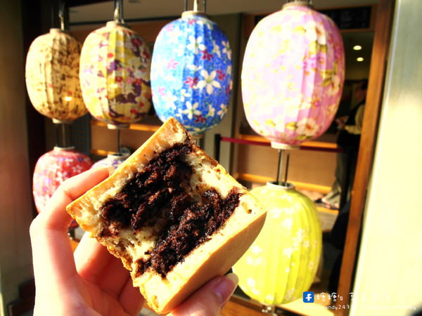 大判燒：〖台中│美食〗大判燒 ❤ 台中金典酒店旁超人氣午茶甜點＂大判燒＂，用料實在，價格親民，共有14種口味~激推鹹蛋黃芋頭、乳酪芝士，還有水晶花生!!