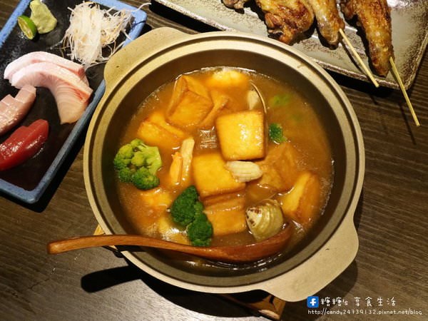 光食 料理：〖台中│美食〗光食 料理 ❤ 西屯深夜美食，近老虎城~餐點非常多樣化，烤物、炸物、炒物、煮物等美食任君挑選，宵夜小酌聚餐的好所在~