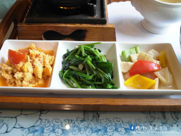 沁采生活美食館：〖台中│美食〗沁采生活美食館 ❤ 台中東區複合式餐廳推薦!近台中放送局、孔廟、一中商圈~營業時間早上11點至凌晨12點，中午不休息，聚餐的好所在~