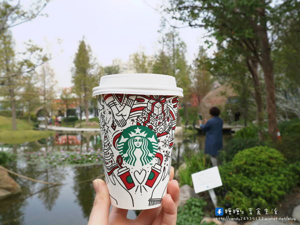 Starbucks Coffee 統一星巴克(永春東門市)：〖台中│美食〗Starbucks Coffee 統一星巴克 ❤ 台灣星巴克耶誕限定!!黑色耶誕雪花杯＂巧克力布丁＂於11/10全台上市囉!!趕緊手刀衝刺搶購去~