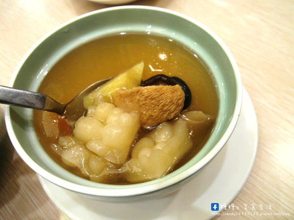 福植田生機園地：〖台中│美食〗福植田有機蔬食餐廳 ❤ 健康有機蔬食料理，精緻美味，健康滿分!!除了單點外，也有推出單人及雙人套餐唷，還有超可愛兒童餐~萌萌上市!!